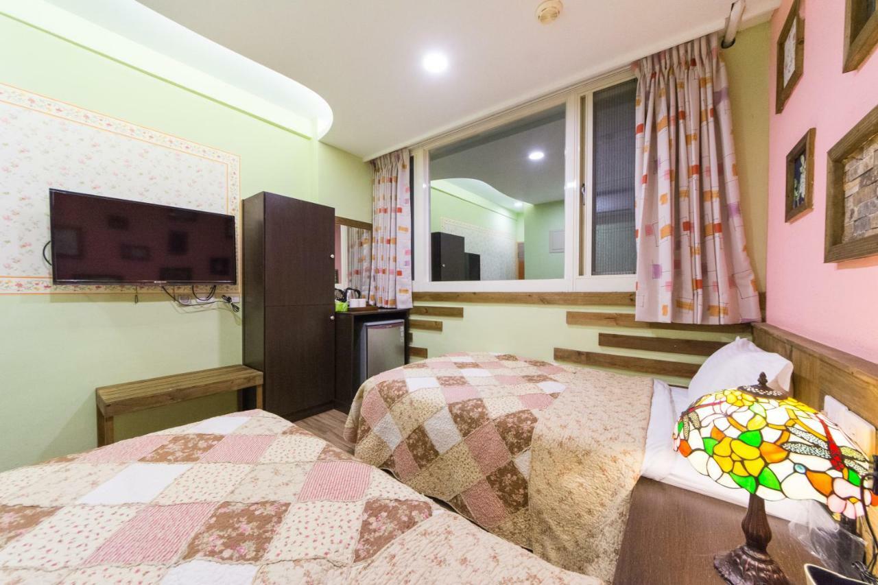 Sunrise Champs Hostel Hualien Extérieur photo
